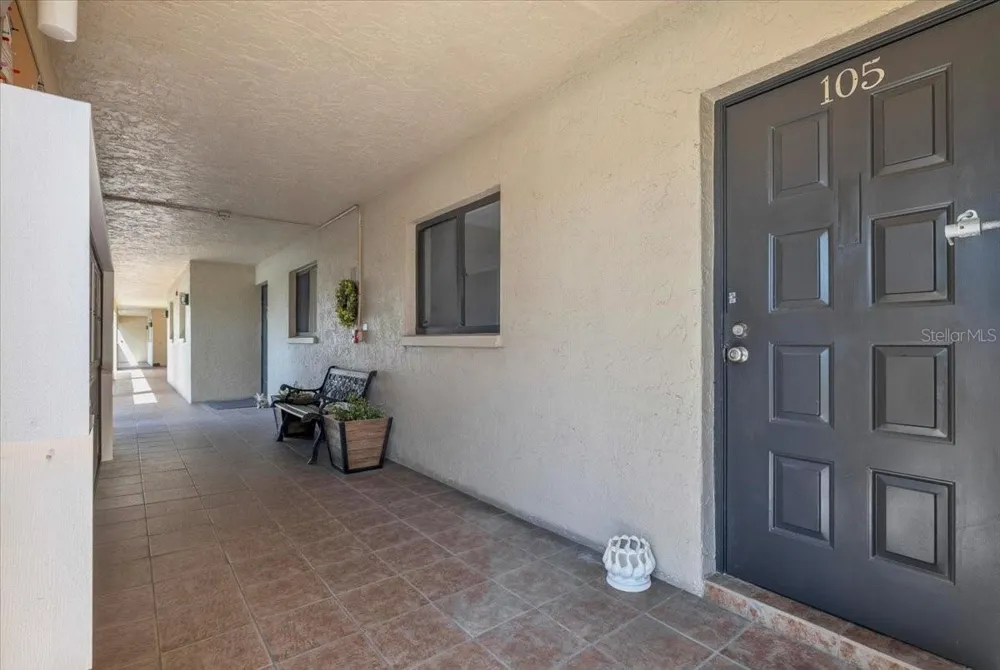 4719 SE 17TH PLACE #105 Cape Coral, FL 33904
