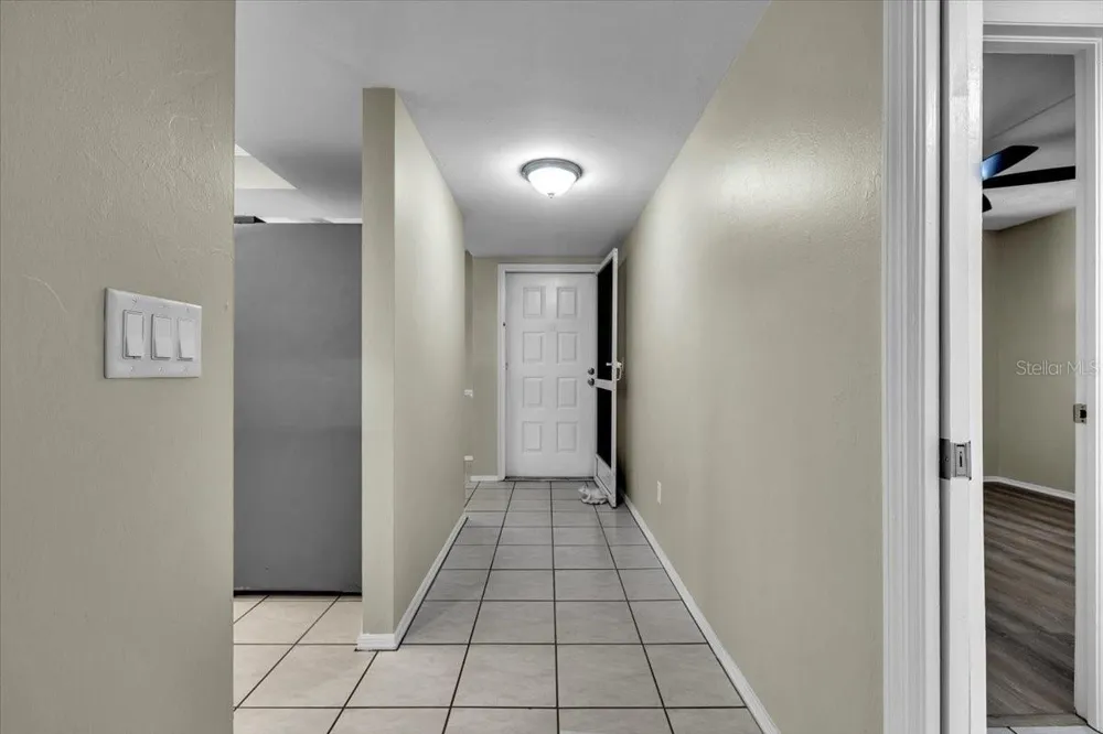 4719 SE 17TH PLACE #105 Cape Coral, FL 33904