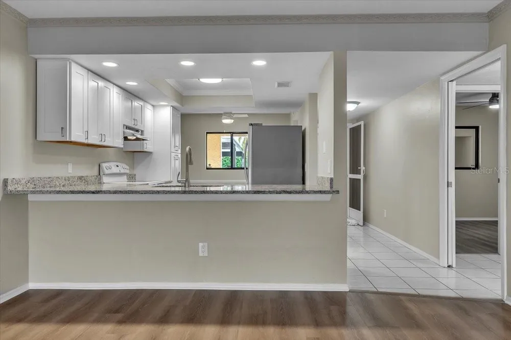 4719 SE 17TH PLACE #105 Cape Coral, FL 33904