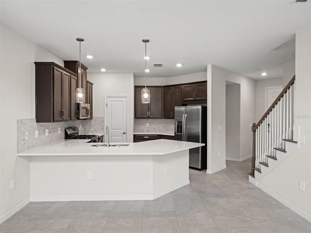 2865 HIGH POINTE STREET Clermont, FL 34711