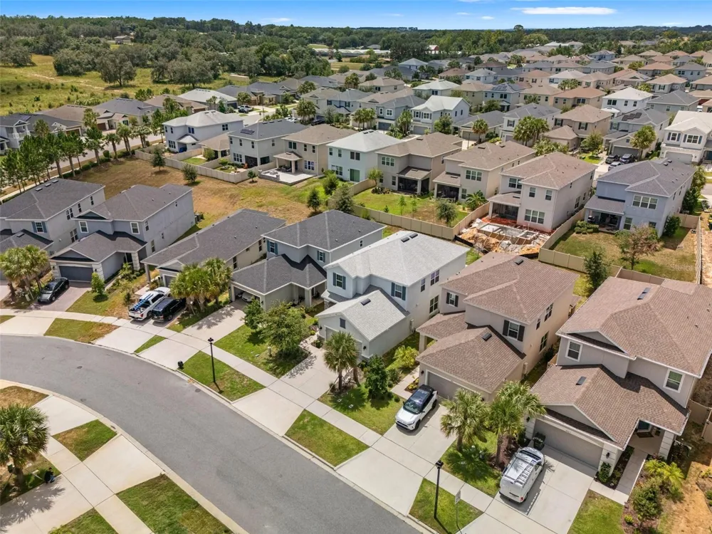 2865 HIGH POINTE STREET Clermont, FL 34711