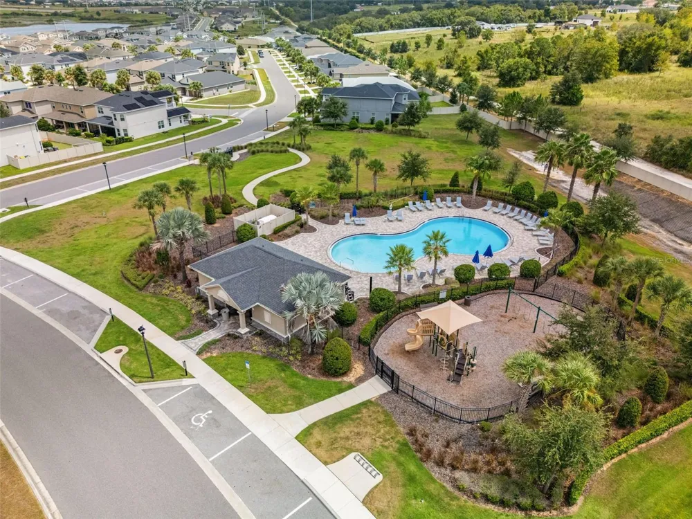 2865 HIGH POINTE STREET Clermont, FL 34711