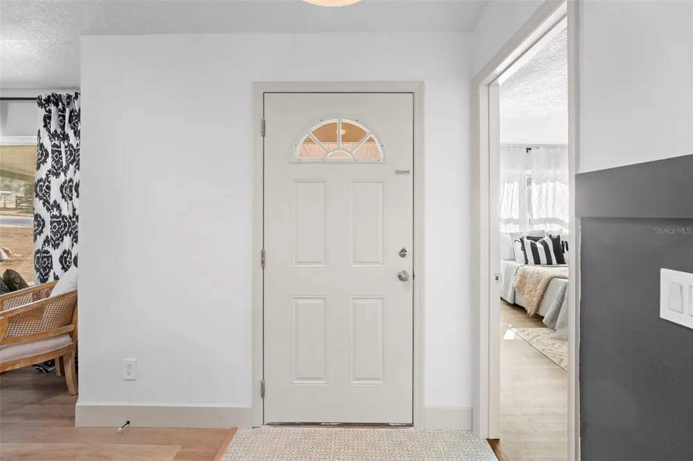 1049 W NEW YORK AVENUE Orange City, FL 32763