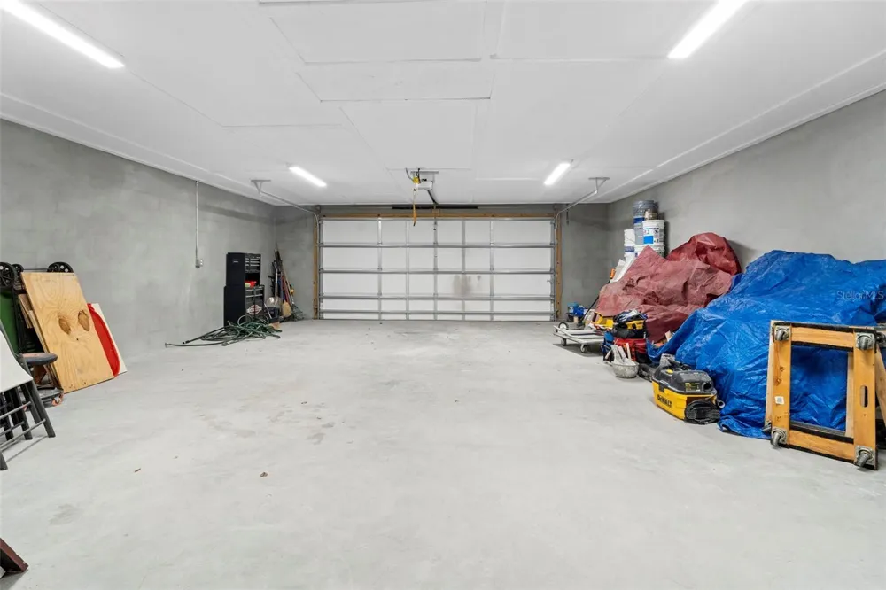 1049 W NEW YORK AVENUE Orange City, FL 32763