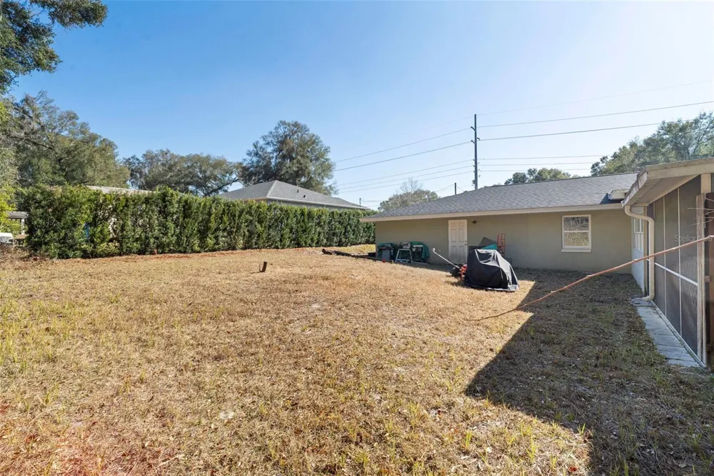 1049 W NEW YORK AVENUE Orange City, FL 32763