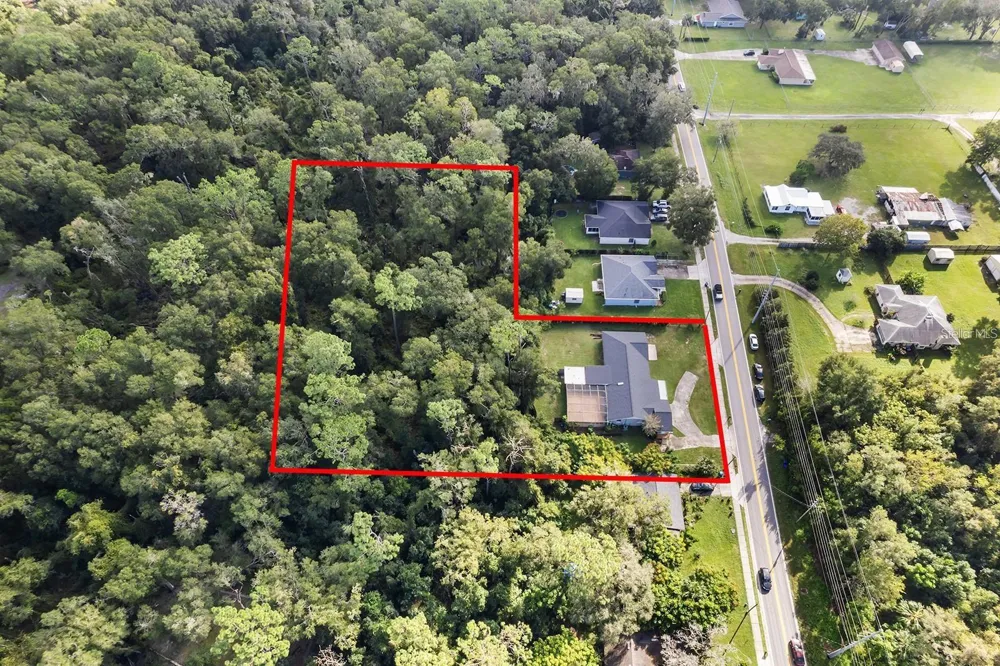 1049 W NEW YORK AVENUE Orange City, FL 32763