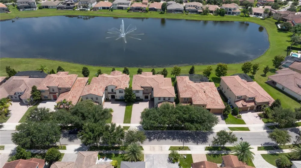 11015 MOBBERLEY CIRCLE Orlando, FL 32832