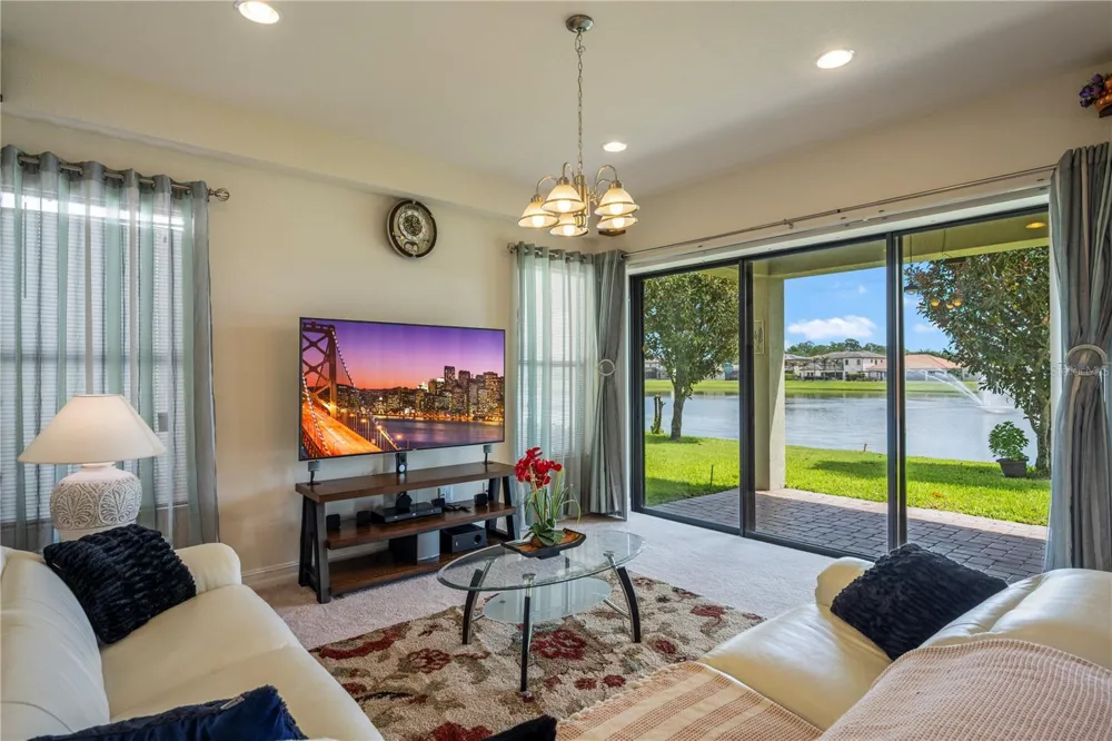 11015 MOBBERLEY CIRCLE Orlando, FL 32832