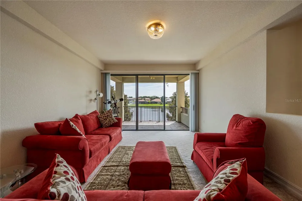 11015 MOBBERLEY CIRCLE Orlando, FL 32832