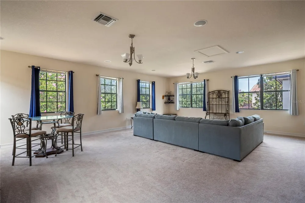 11015 MOBBERLEY CIRCLE Orlando, FL 32832