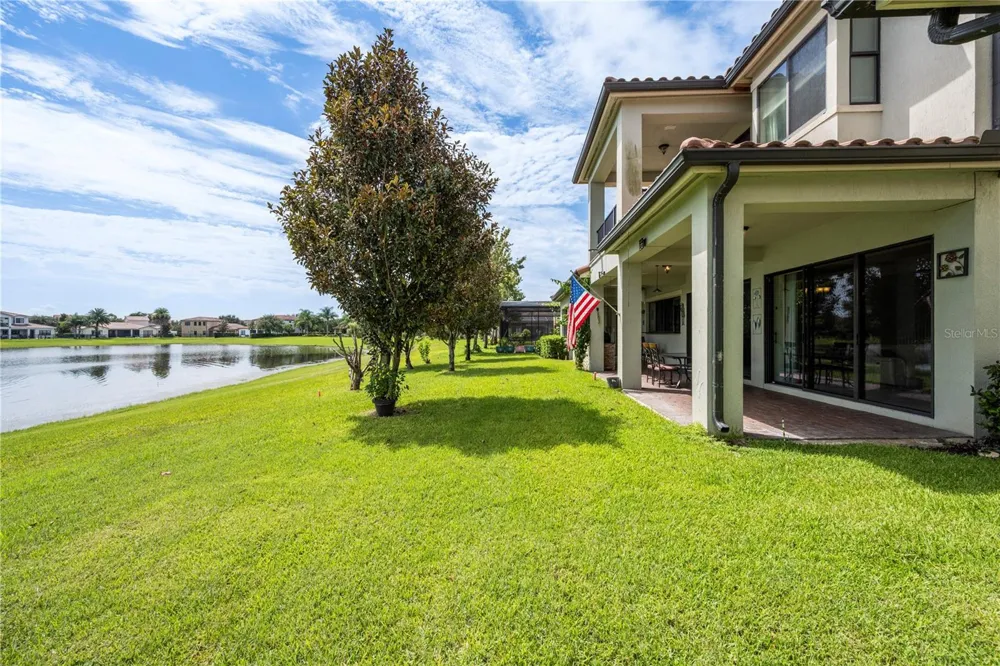 11015 MOBBERLEY CIRCLE Orlando, FL 32832