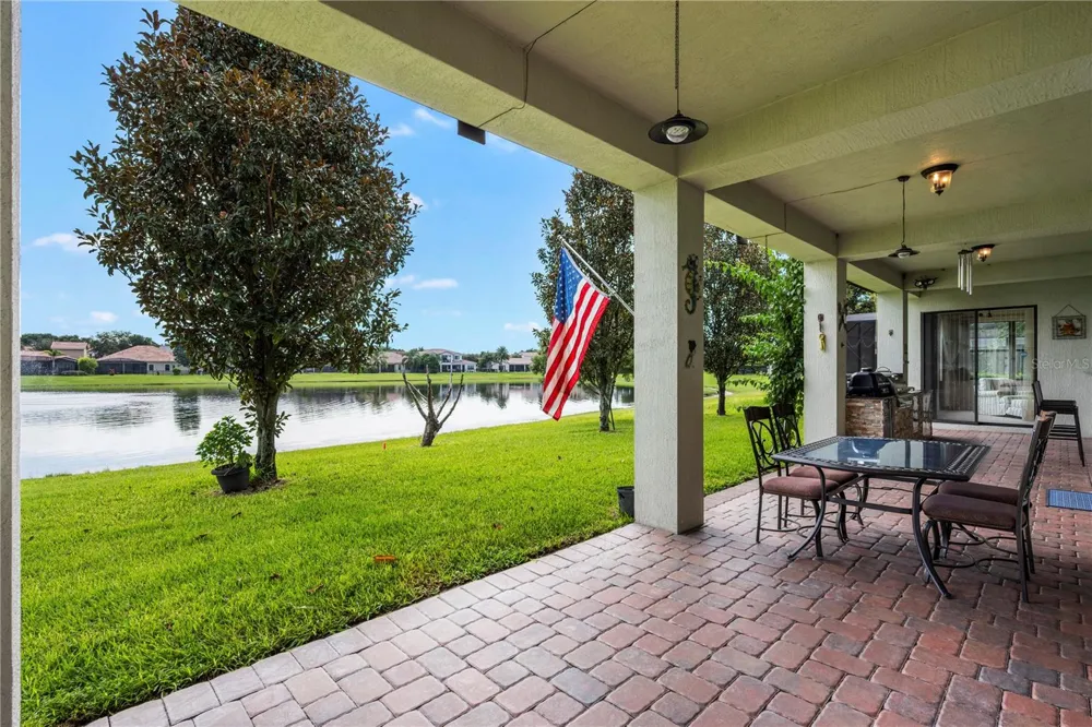 11015 MOBBERLEY CIRCLE Orlando, FL 32832
