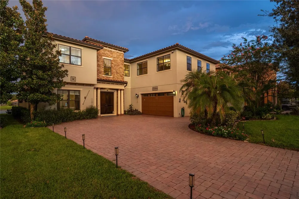11015 MOBBERLEY CIRCLE Orlando, FL 32832