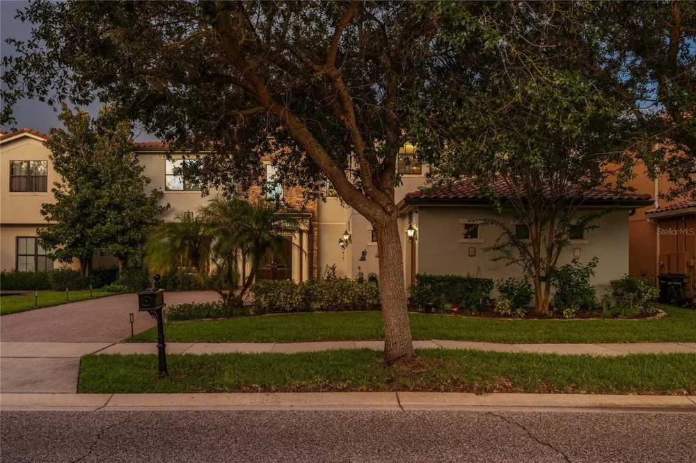 11015 MOBBERLEY CIRCLE Orlando, FL 32832