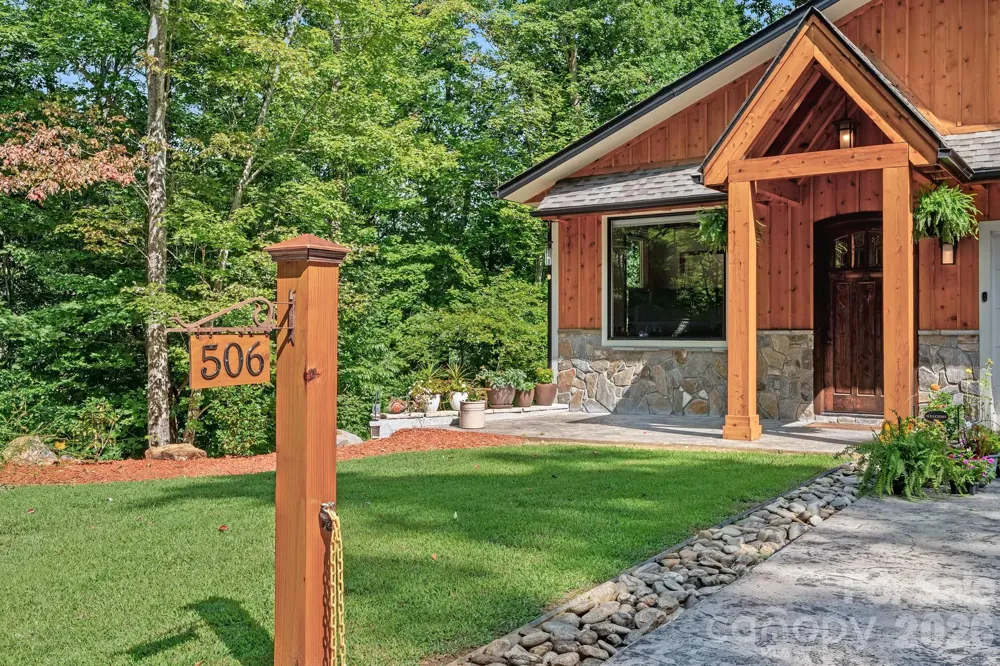 506 Silent Forest Drive Canton, NC 28716