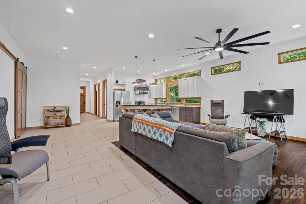 506 Silent Forest Drive Canton, NC 28716