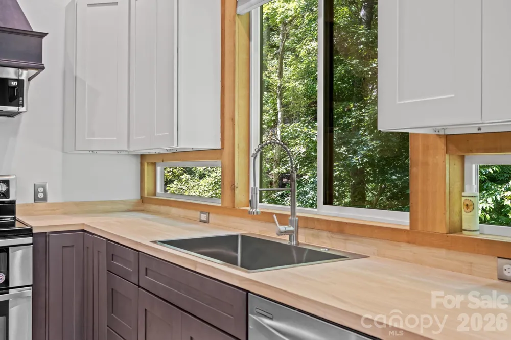 506 Silent Forest Drive Canton, NC 28716