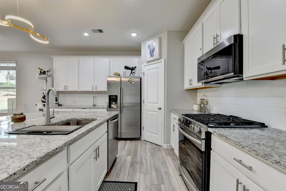 3240 Herald DR Scottdale, GA 30079