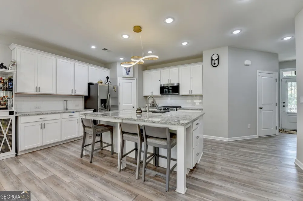3240 Herald DR Scottdale, GA 30079