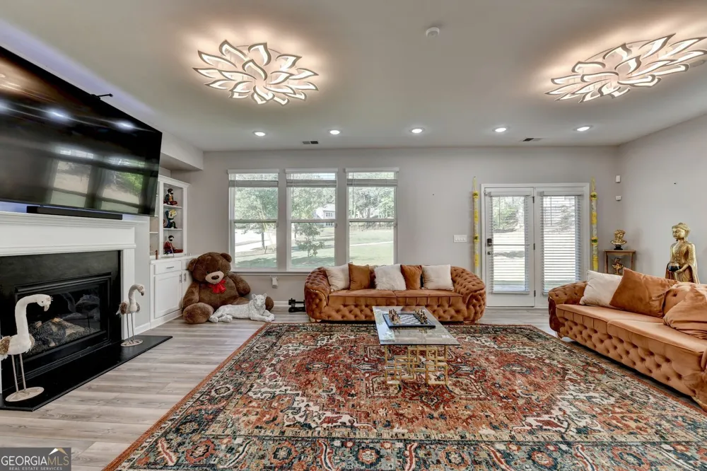 3240 Herald DR Scottdale, GA 30079