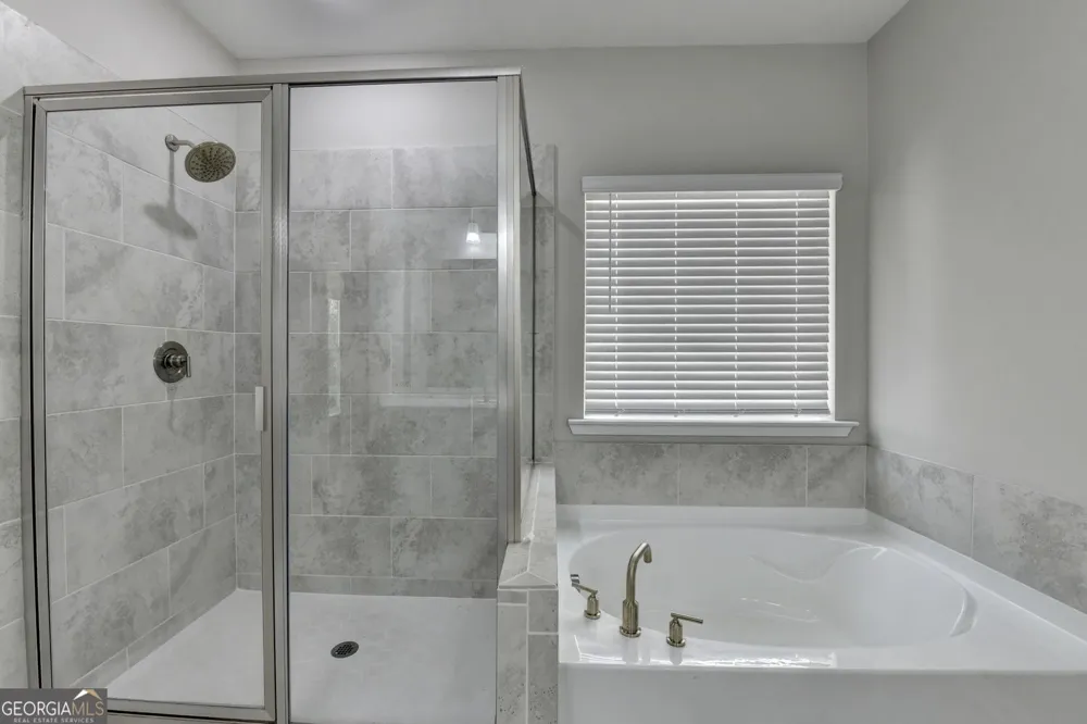 3240 Herald DR Scottdale, GA 30079