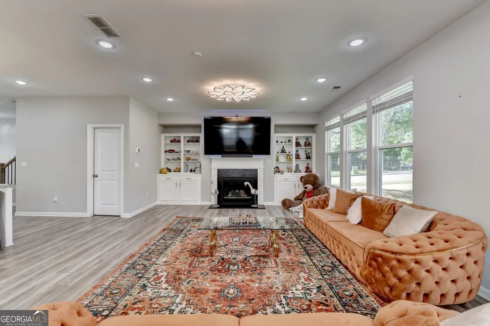 3240 Herald DR Scottdale, GA 30079