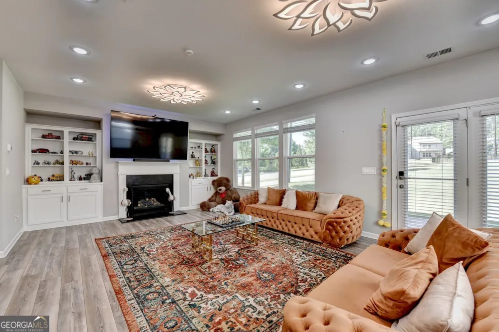 3240 Herald DR Scottdale, GA 30079