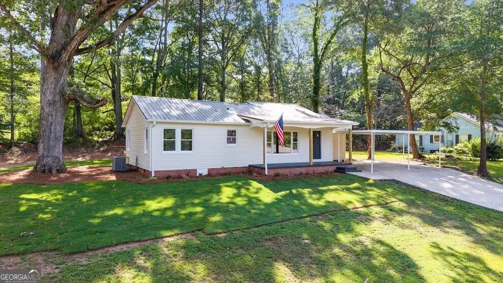 227 Bennett ST Heflin, AL 36264