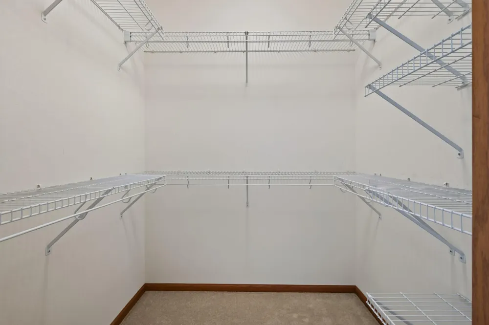 15001 Burnhaven Drive #216 Burnsville, MN 55306