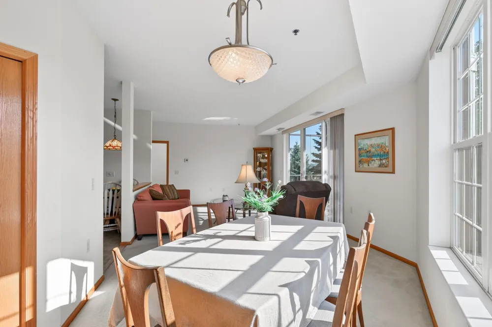 15001 Burnhaven Drive #216 Burnsville, MN 55306