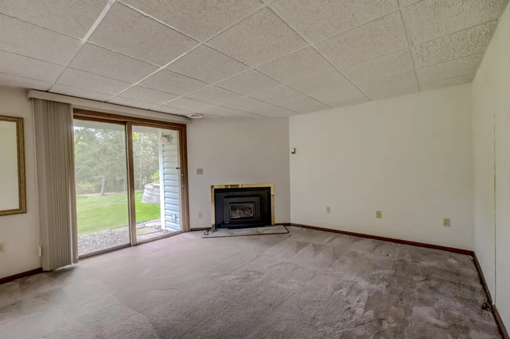 2174 Tower Court Woodbury, MN 55125