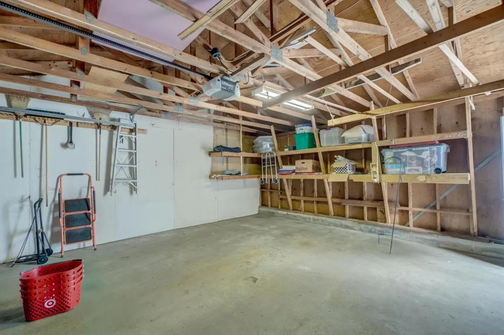 2174 Tower Court Woodbury, MN 55125