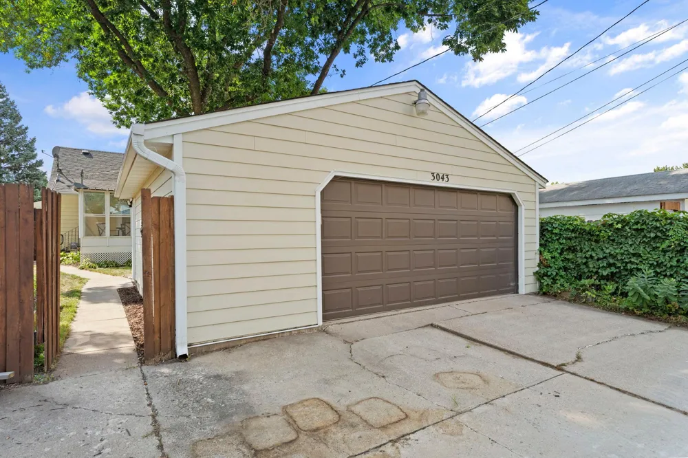 3043 Nevada Avenue S Saint Louis Park, MN 55426