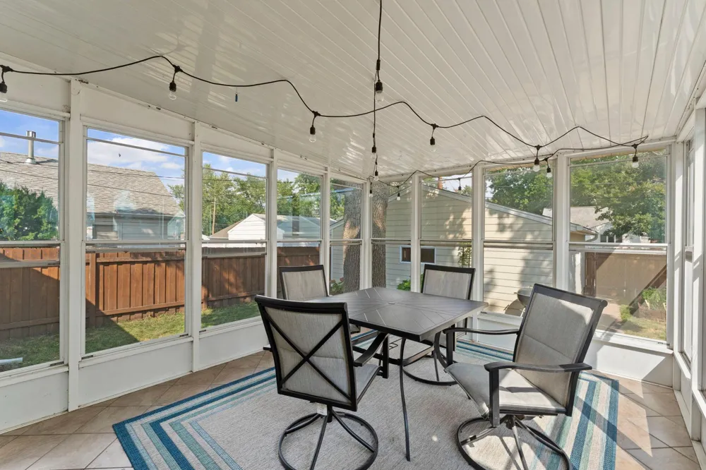 3043 Nevada Avenue S Saint Louis Park, MN 55426