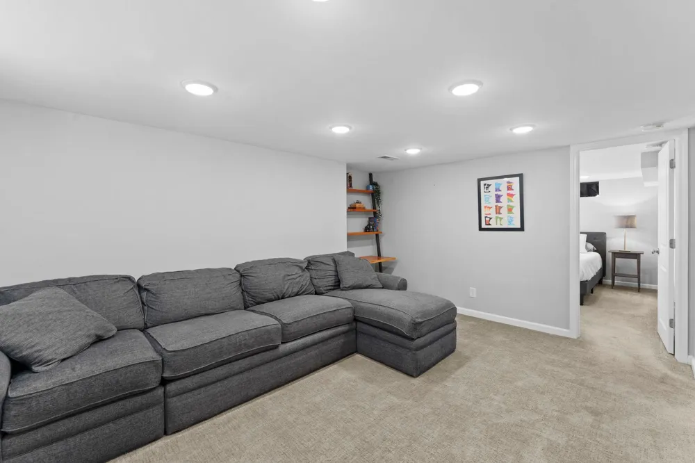 3043 Nevada Avenue S Saint Louis Park, MN 55426