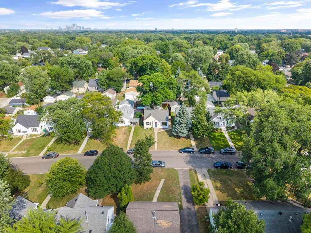 3043 Nevada Avenue S Saint Louis Park, MN 55426