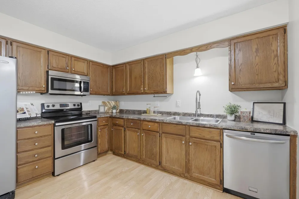 4250 Thornhill Lane Vadnais Heights, MN 55127