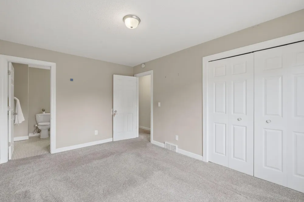 4250 Thornhill Lane Vadnais Heights, MN 55127