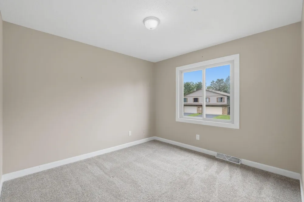 4250 Thornhill Lane Vadnais Heights, MN 55127