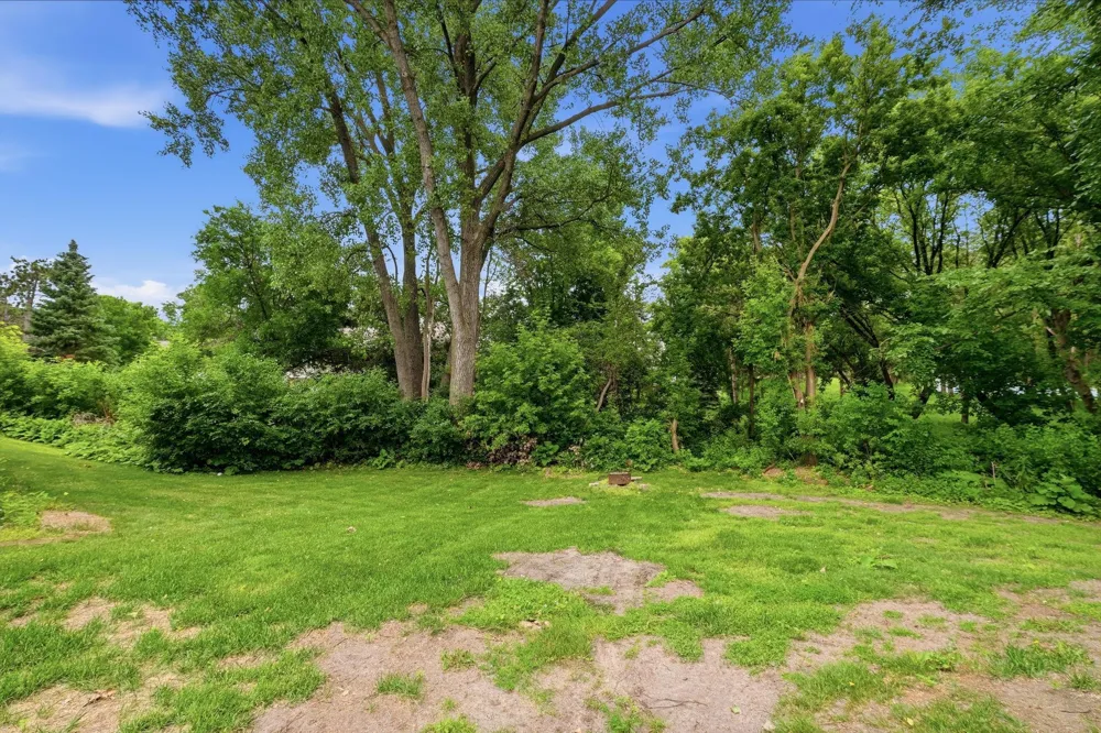 4250 Thornhill Lane Vadnais Heights, MN 55127