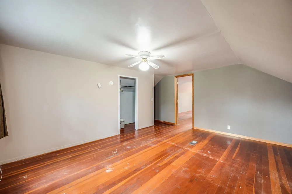 315 W 6th Street Blue Earth, MN 56013