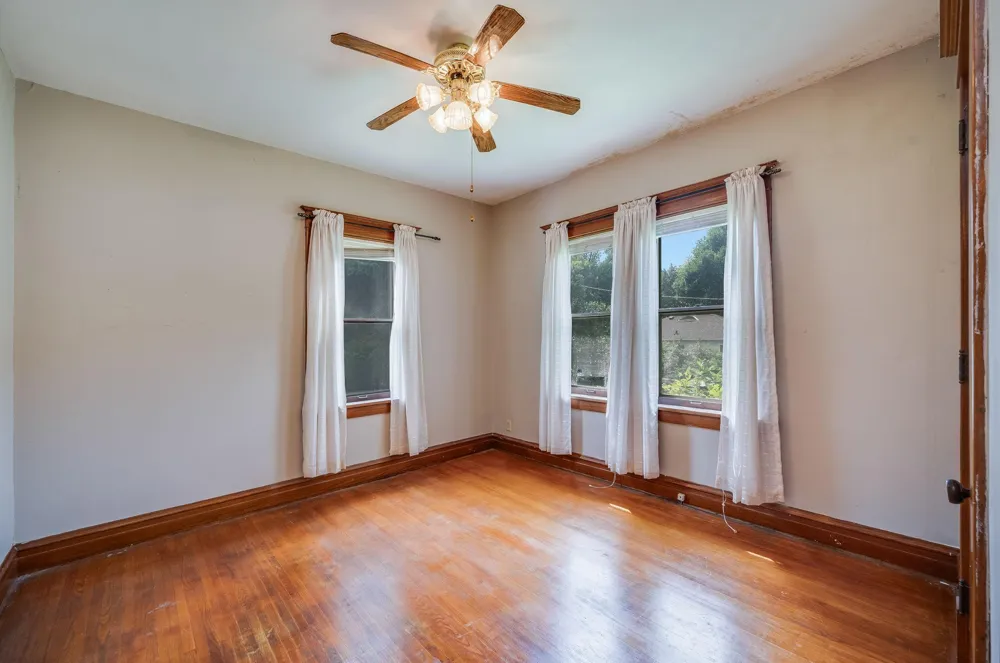 315 W 6th Street Blue Earth, MN 56013