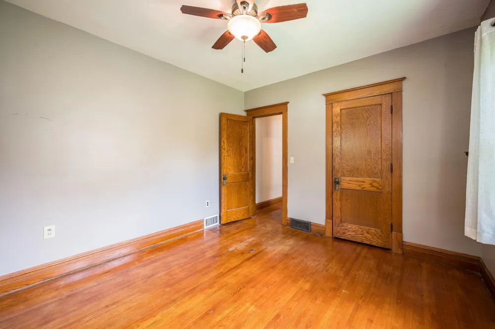 315 W 6th Street Blue Earth, MN 56013