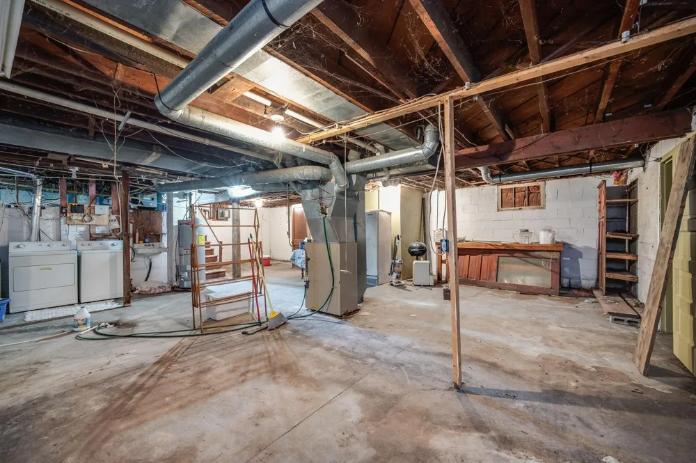 315 W 6th Street Blue Earth, MN 56013