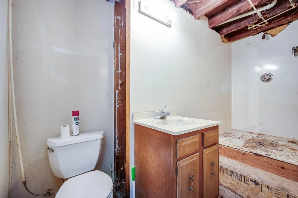315 W 6th Street Blue Earth, MN 56013