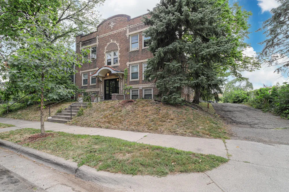1824 Elliot Avenue #207 Minneapolis, MN 55404