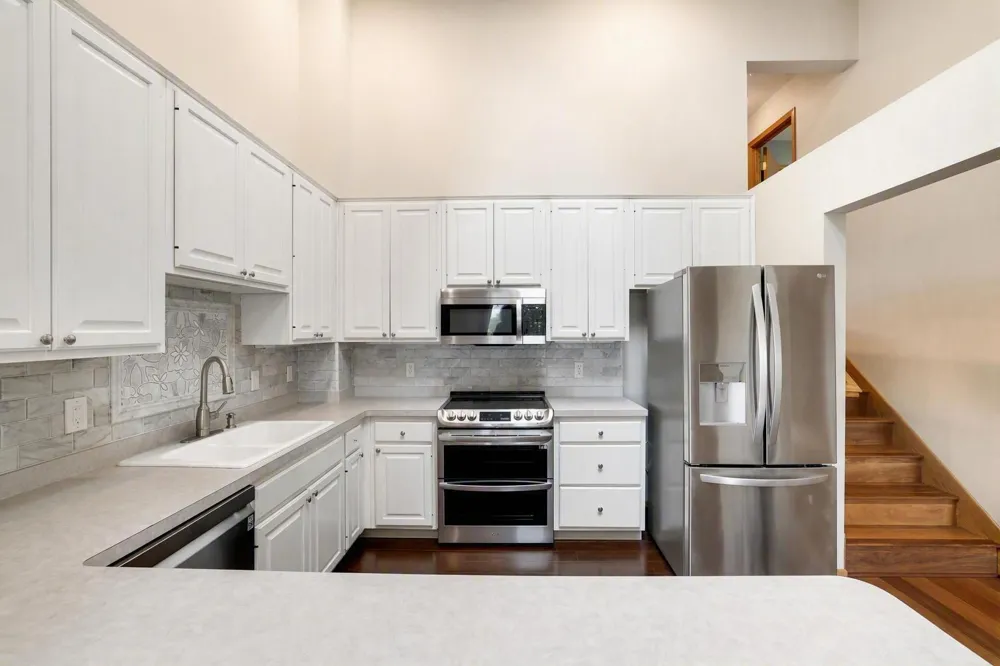 6159 Creek Line Drive Minnetonka, MN 55345
