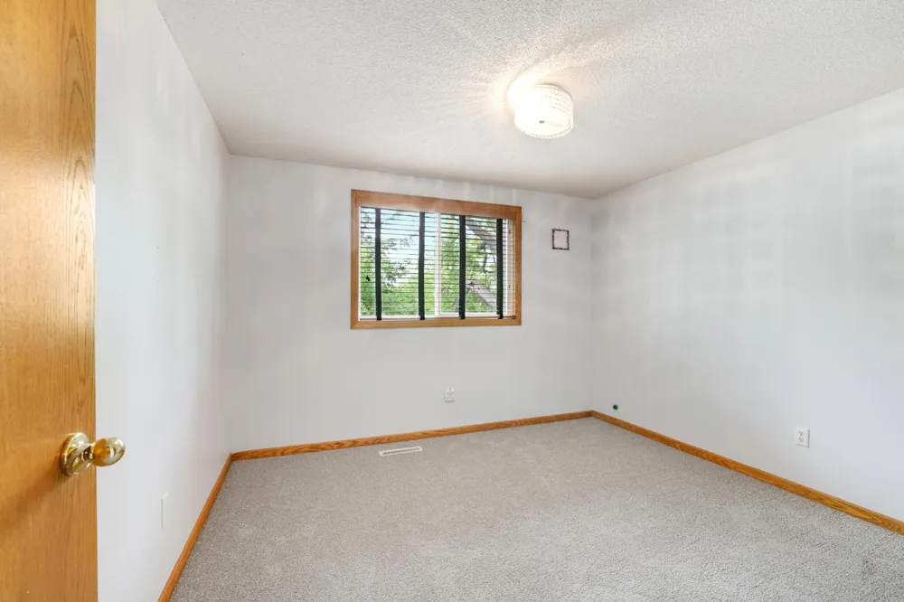6159 Creek Line Drive Minnetonka, MN 55345