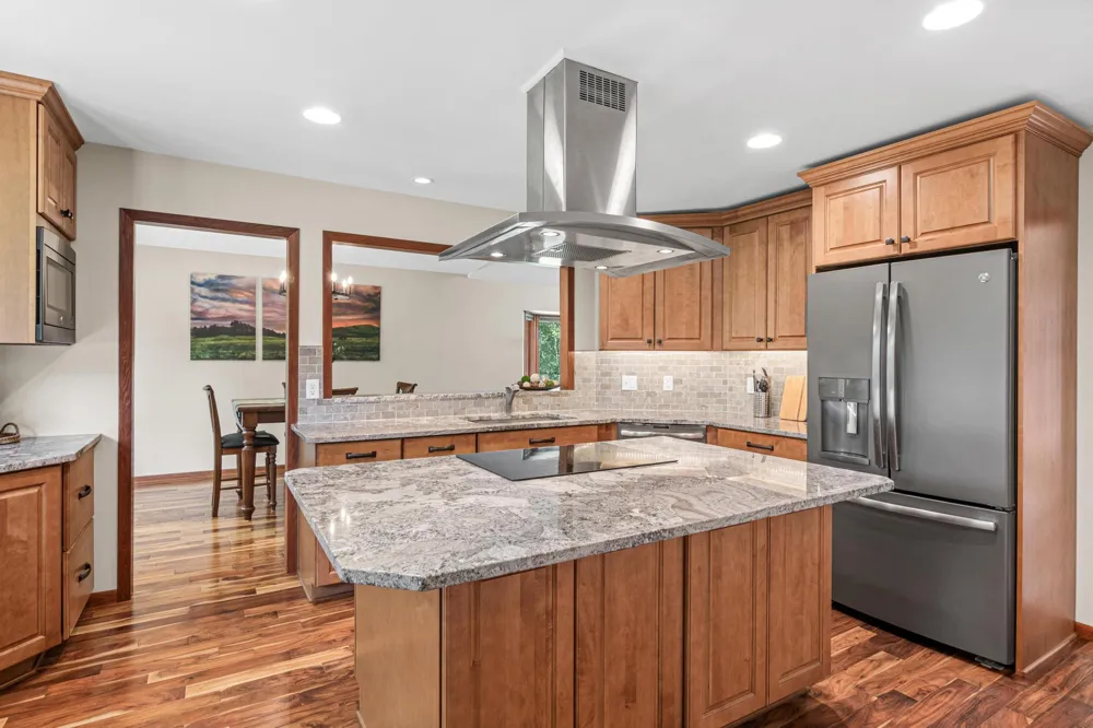 2915 Bruce Court Inver Grove Heights, MN 55077