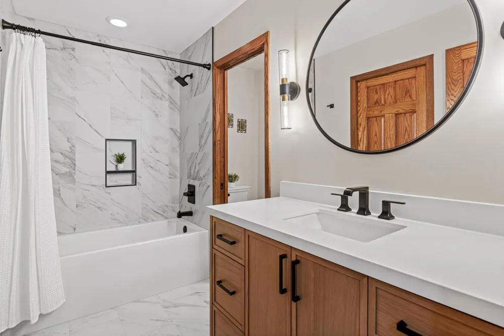 2915 Bruce Court Inver Grove Heights, MN 55077